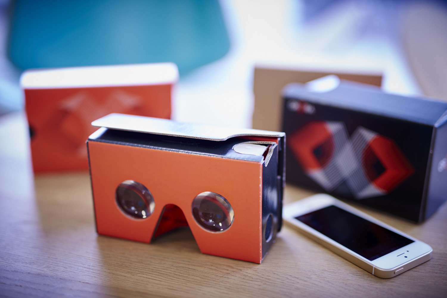 Orora | A cardboard breakthrough brings virtual reality into the everyday